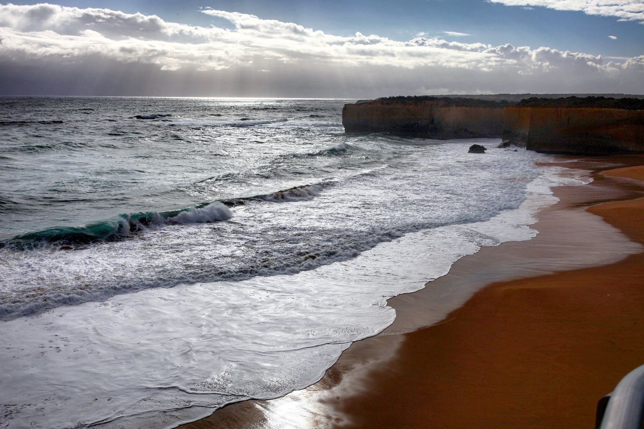 伦敦桥旁的海边