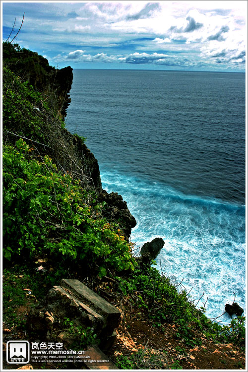 乌鲁瓦图断崖（望夫崖）一角