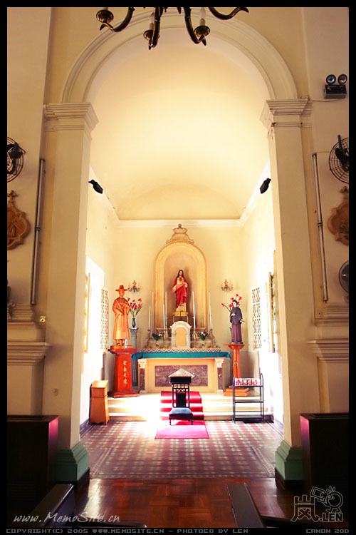 圣安多尼堂内景