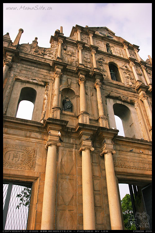 大三巴牌坊正面